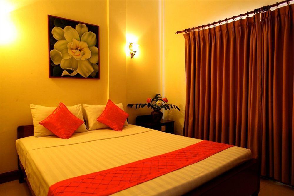 Anise Hotel And Restaurant Phnom Penh Esterno foto