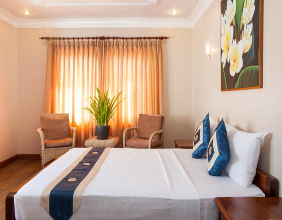 Anise Hotel And Restaurant Phnom Penh Esterno foto