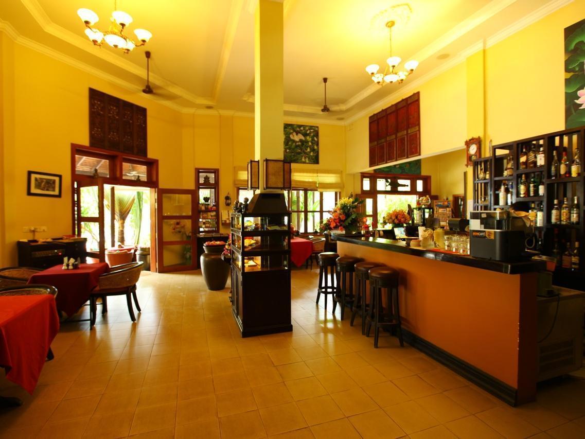 Anise Hotel And Restaurant Phnom Penh Esterno foto